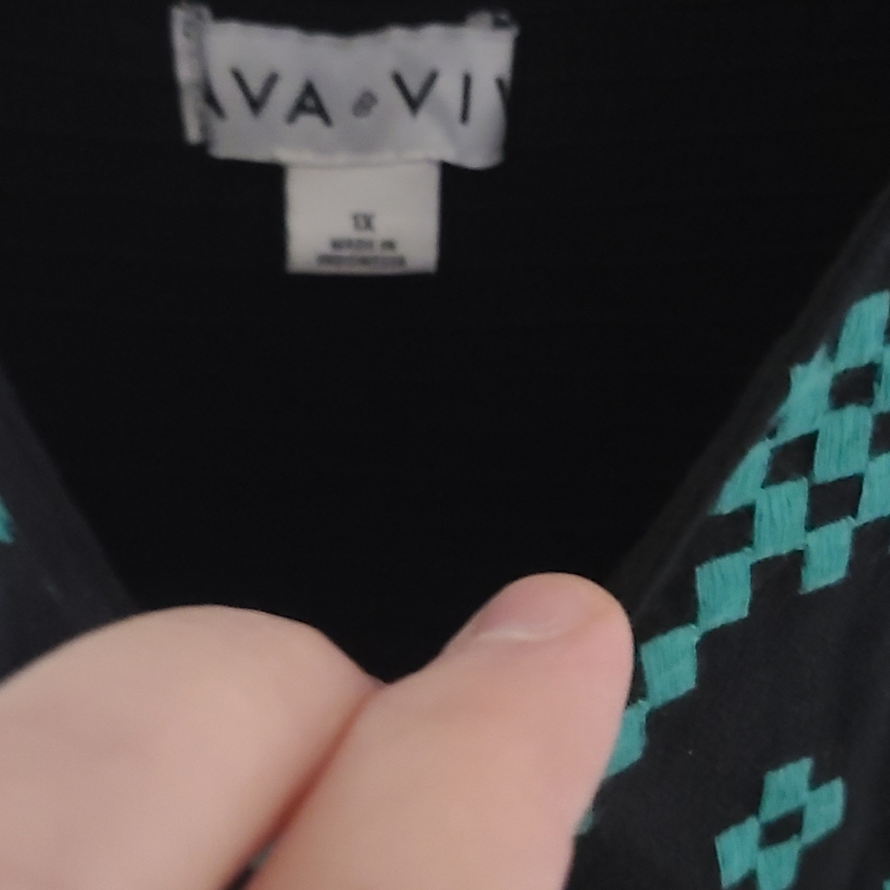 Ava & Viv Black Dress with Teal Accents 1X - Picture 3 of 4